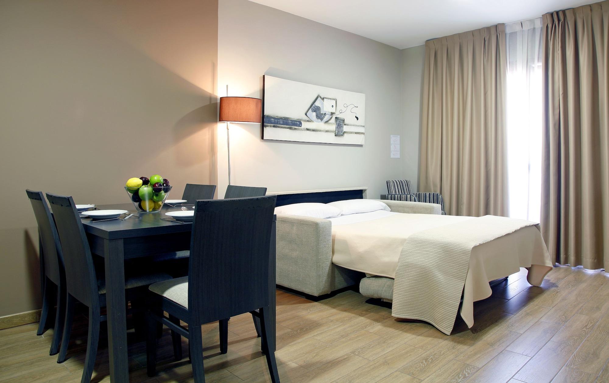 Apartahotel & Spa Jacetania Хака Экстерьер фото